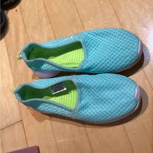 Light blueNike size 6